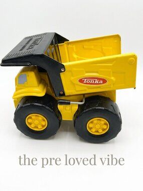 2006 Hasbro TONKA Dump Truck Heavy Duty Metal & Plastic Toy